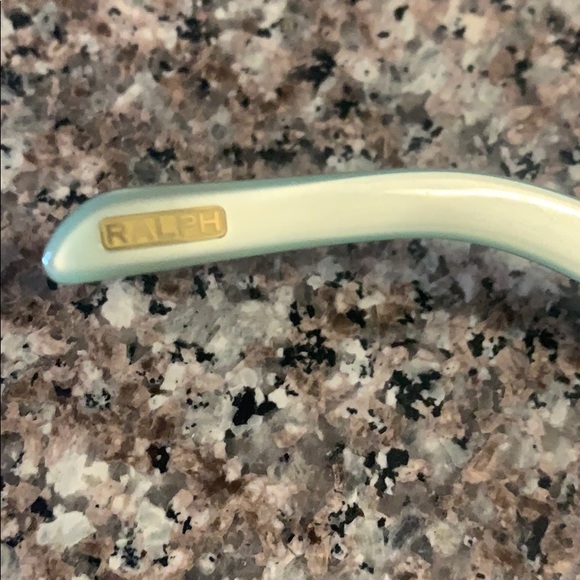 Ralph Lauren Polarized RA5049 - Picture 5 of 5